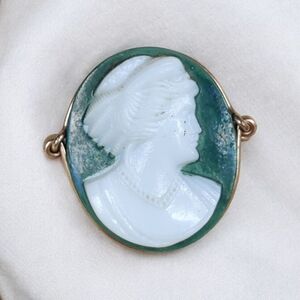 Antique Hard stone And Green Onyx Cameo Brooch